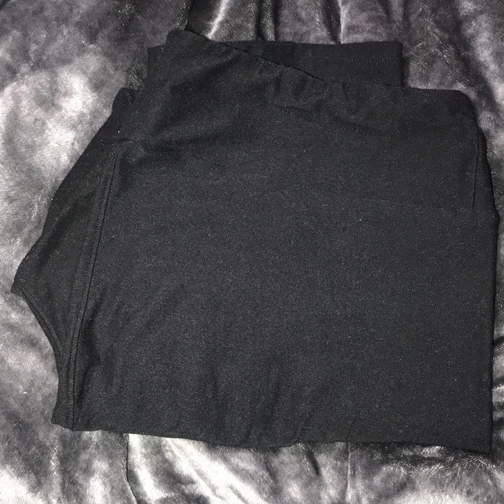 TC2 BLACK LULAROE Leggings!